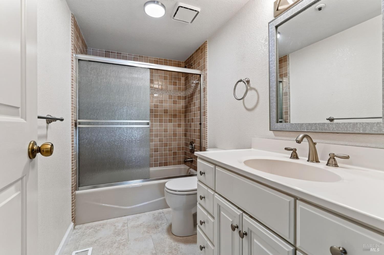 421 Greens Drive Healdsburg CA 95448
