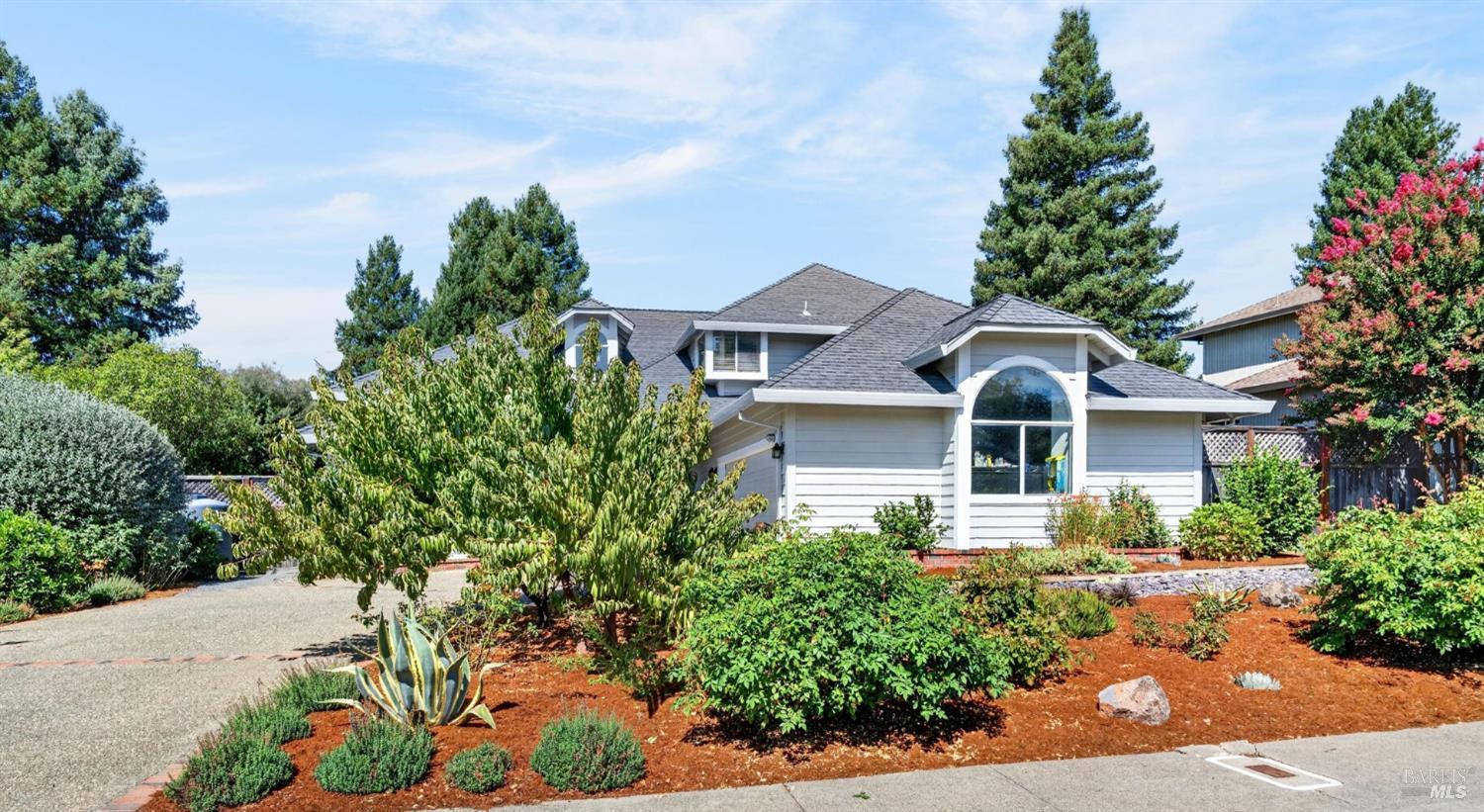 421 Greens Drive Healdsburg CA 95448