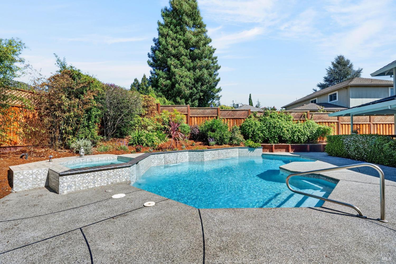 421 Greens Drive Healdsburg CA 95448