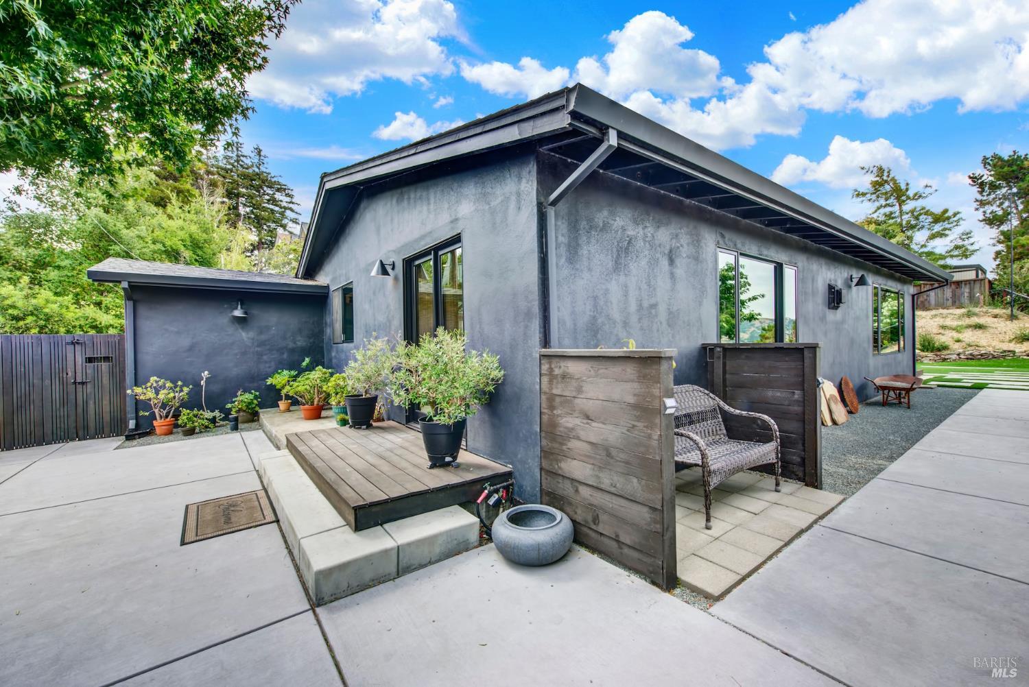 496 Raymond Drive Benicia CA 94510
