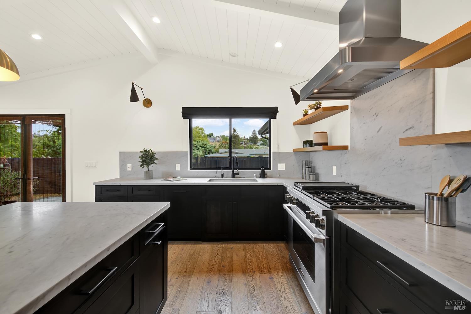 496 Raymond Drive Benicia CA 94510