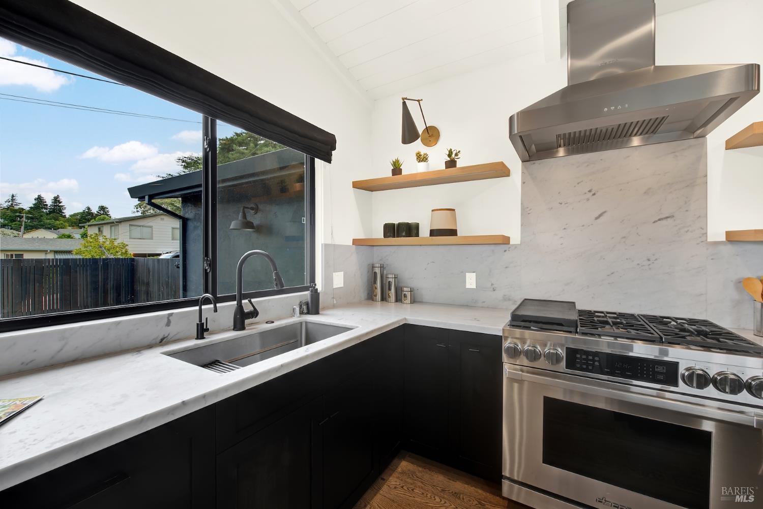 496 Raymond Drive Benicia CA 94510