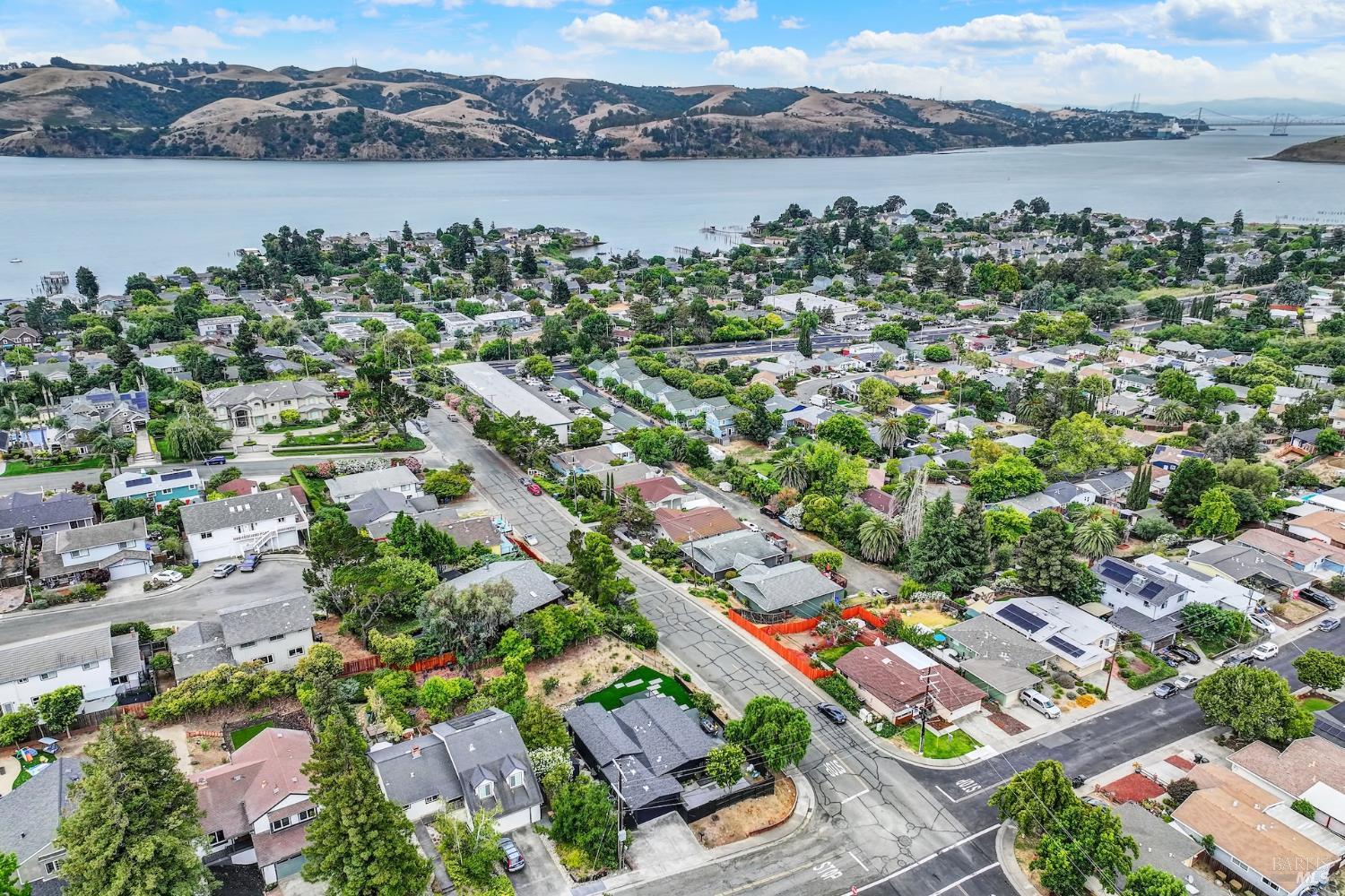 496 Raymond Drive Benicia CA 94510