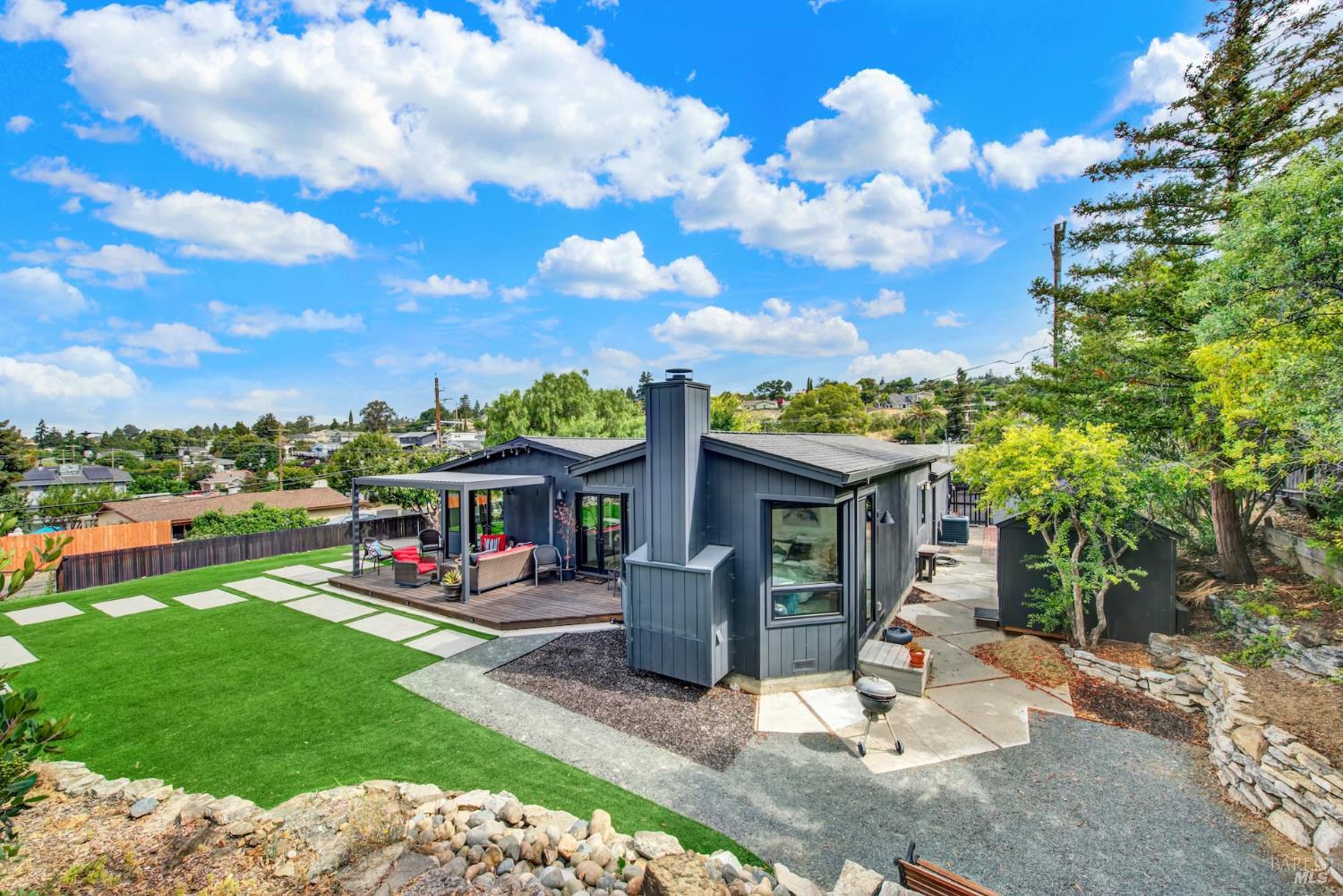 496 Raymond Drive Benicia CA 94510
