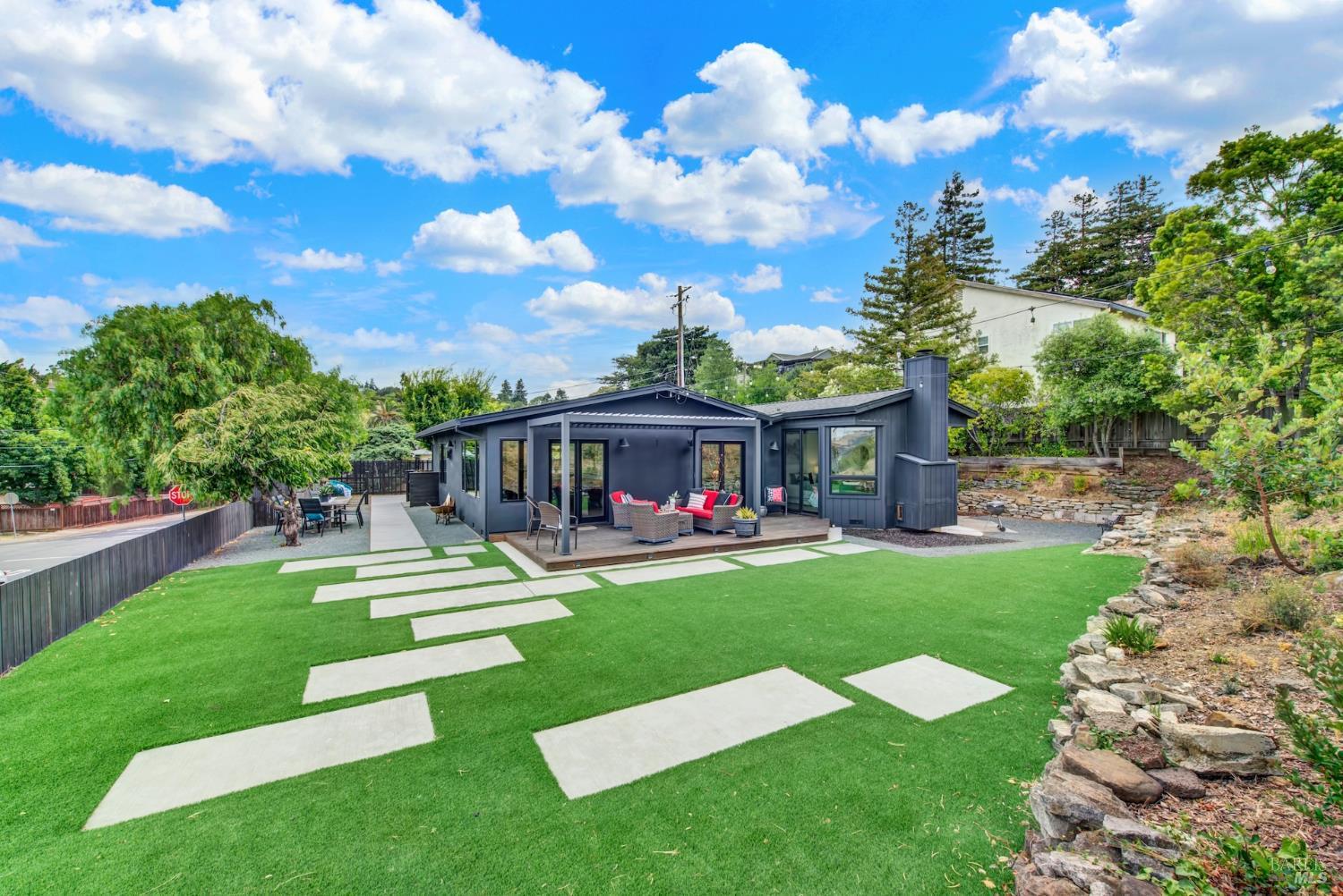 496 Raymond Drive Benicia CA 94510
