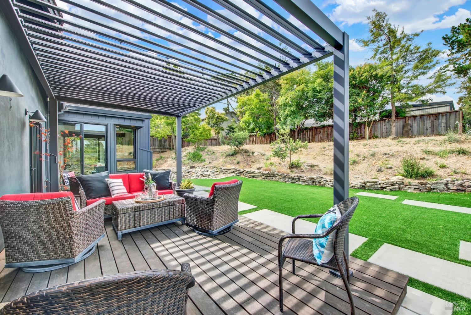 496 Raymond Drive Benicia CA 94510
