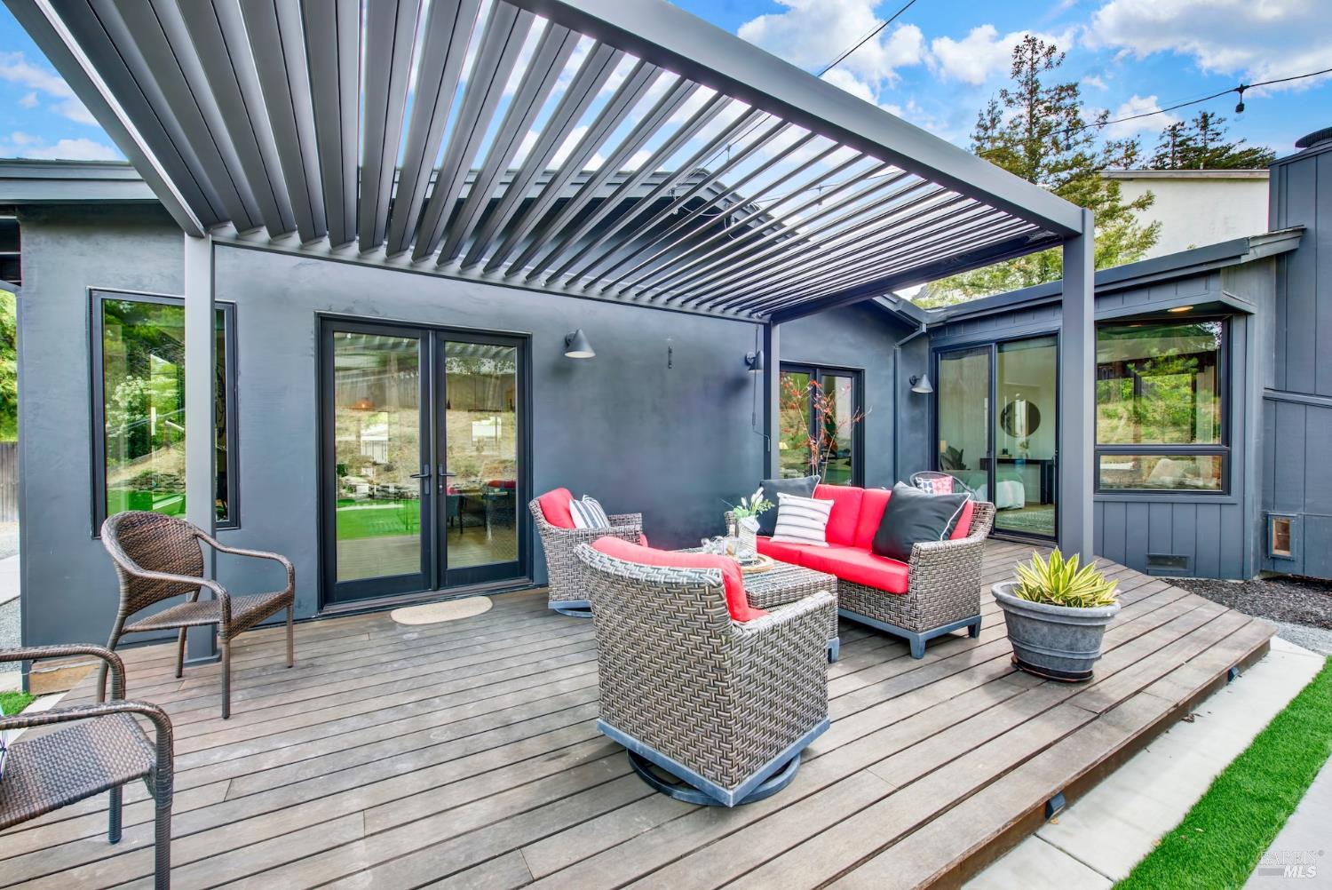 496 Raymond Drive Benicia CA 94510