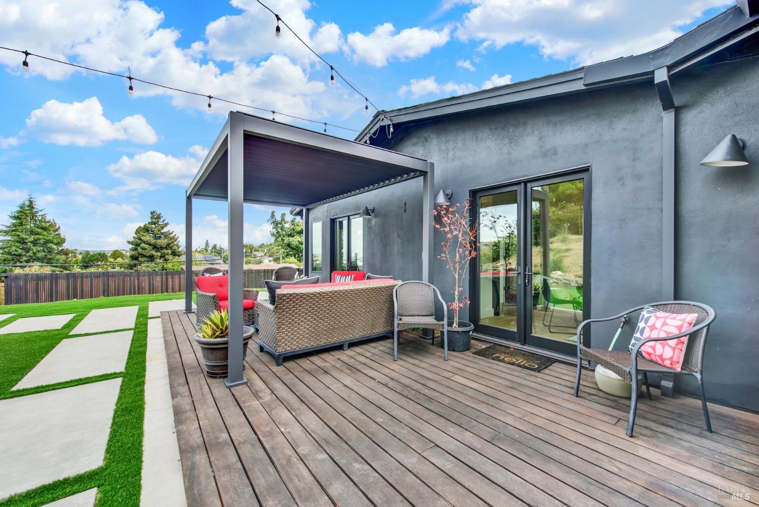 496 Raymond Drive Benicia CA 94510