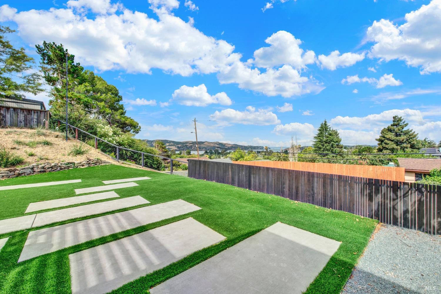 496 Raymond Drive Benicia CA 94510