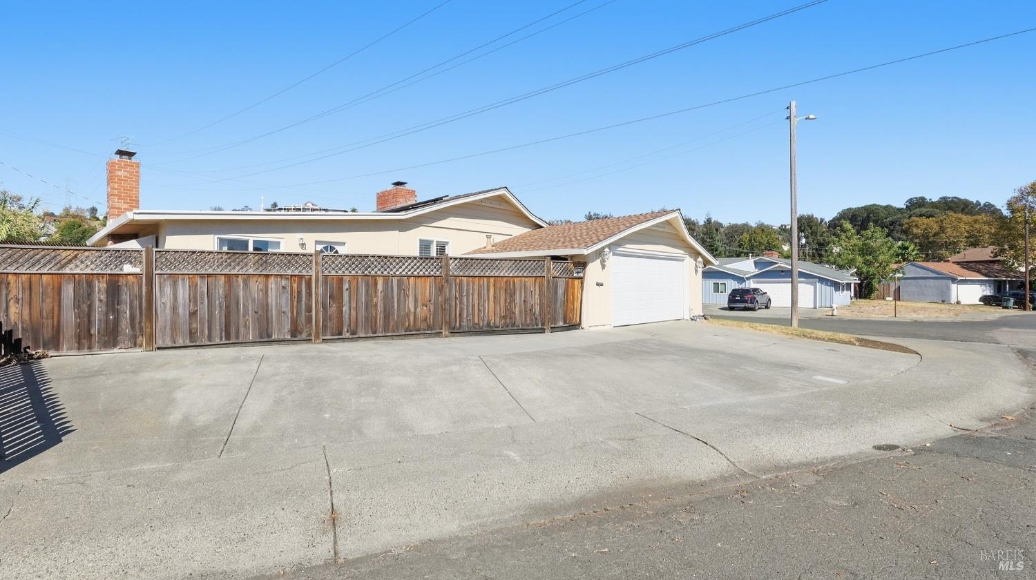 206 Maywood Drive Vallejo CA 94591