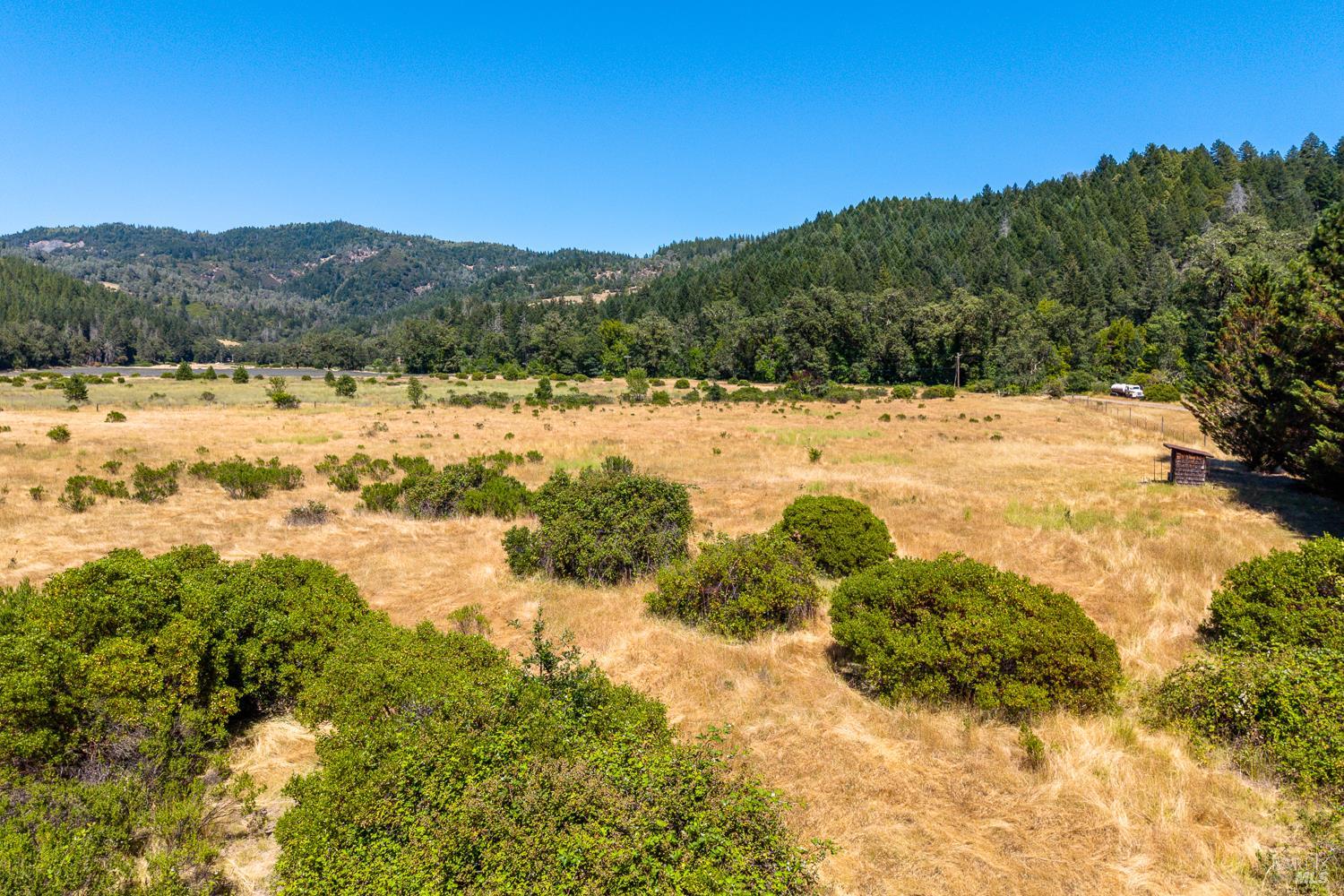 850 Davidson Lane Laytonville CA 95454