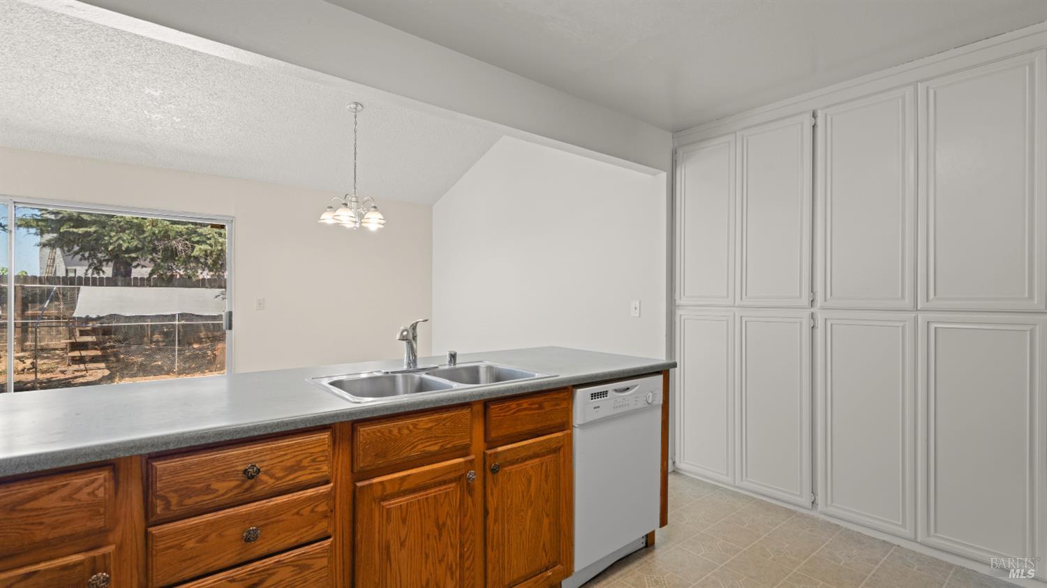 1110 Waxwing Drive Suisun City CA 94585