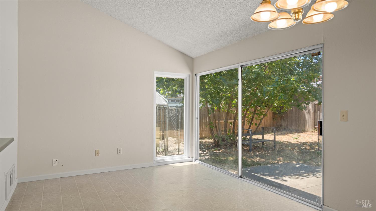 1110 Waxwing Drive Suisun City CA 94585