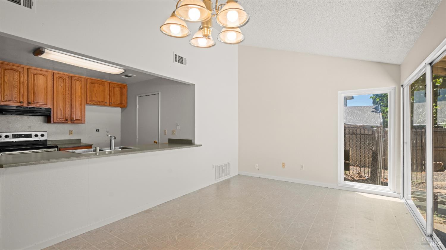 1110 Waxwing Drive Suisun City CA 94585