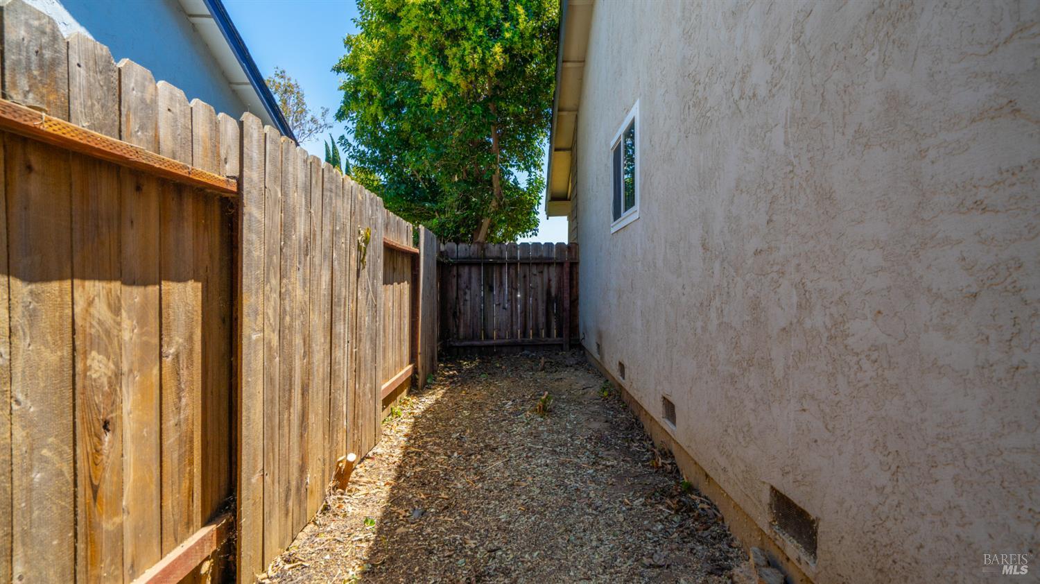 1110 Waxwing Drive Suisun City CA 94585