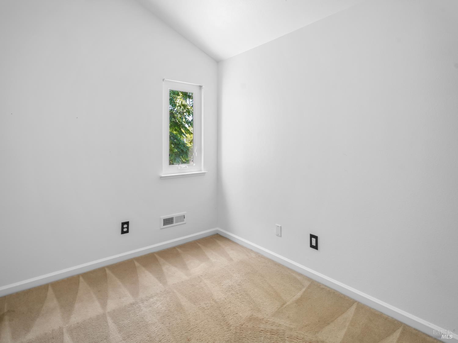 956 Kingwood Street Santa Rosa CA 95401