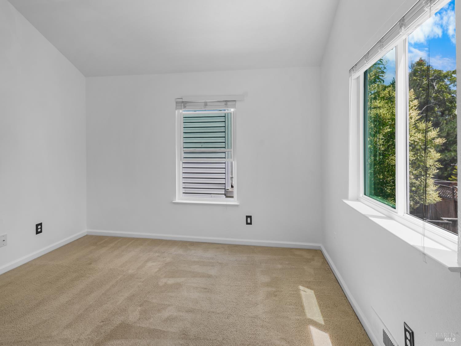 956 Kingwood Street Santa Rosa CA 95401