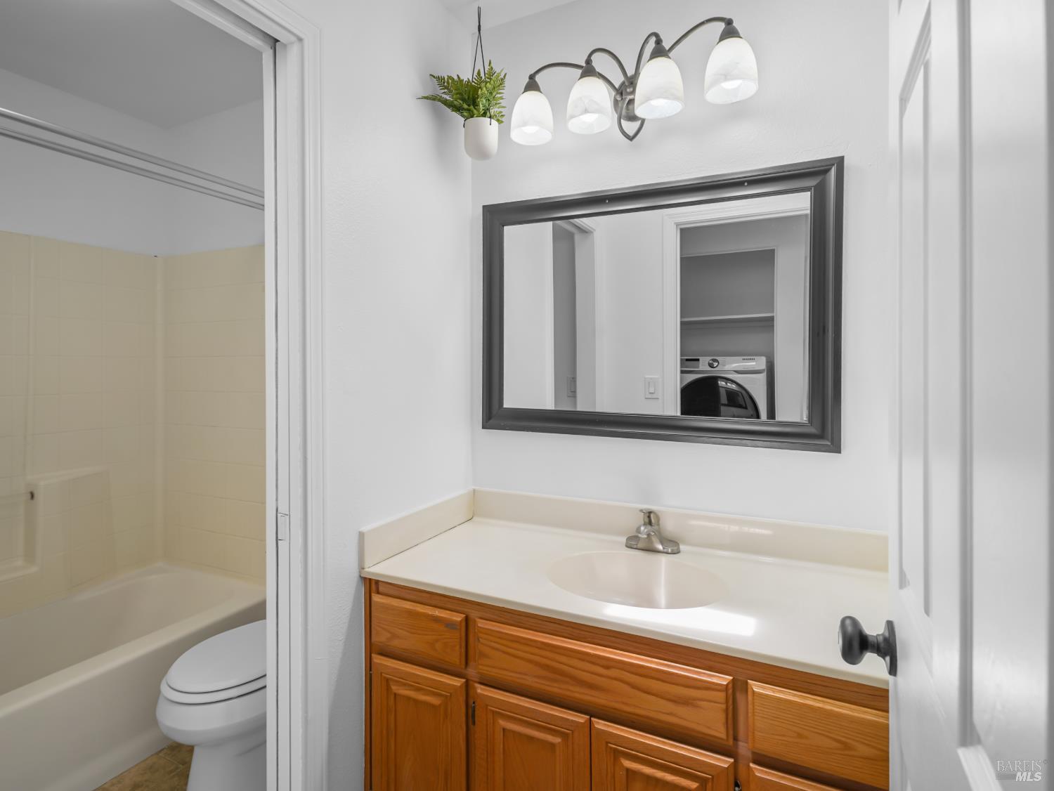 956 Kingwood Street Santa Rosa CA 95401