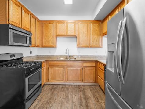 956 Kingwood Street Santa Rosa CA 95401