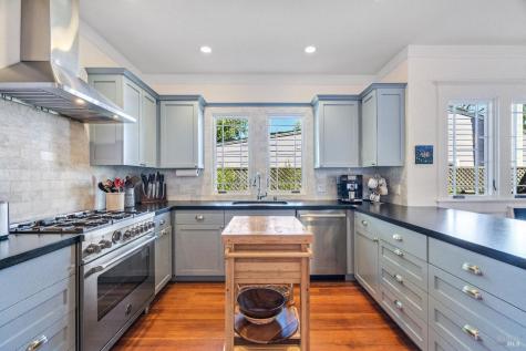 915 St Helena Avenue Santa Rosa CA 95404