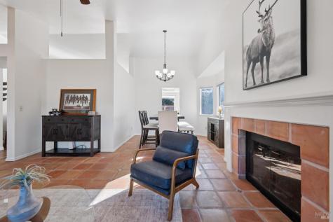 7121 Hastings Place Windsor CA 95492