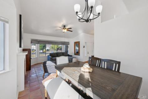 7121 Hastings Place Windsor CA 95492