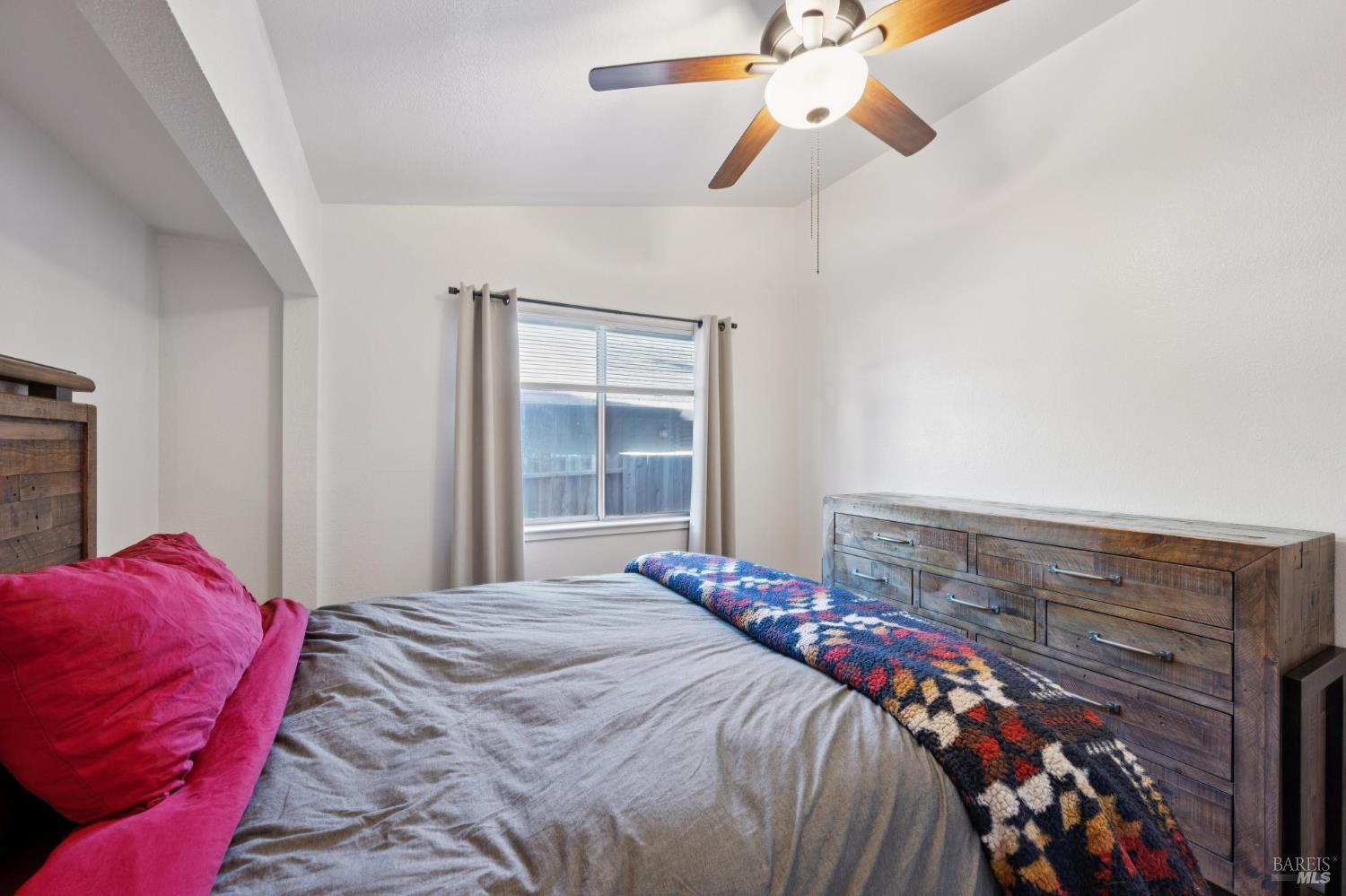7121 Hastings Place Windsor CA 95492