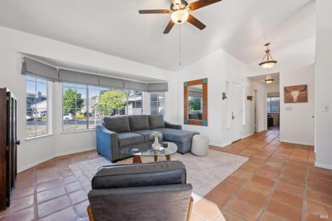 7121 Hastings Place Windsor CA 95492