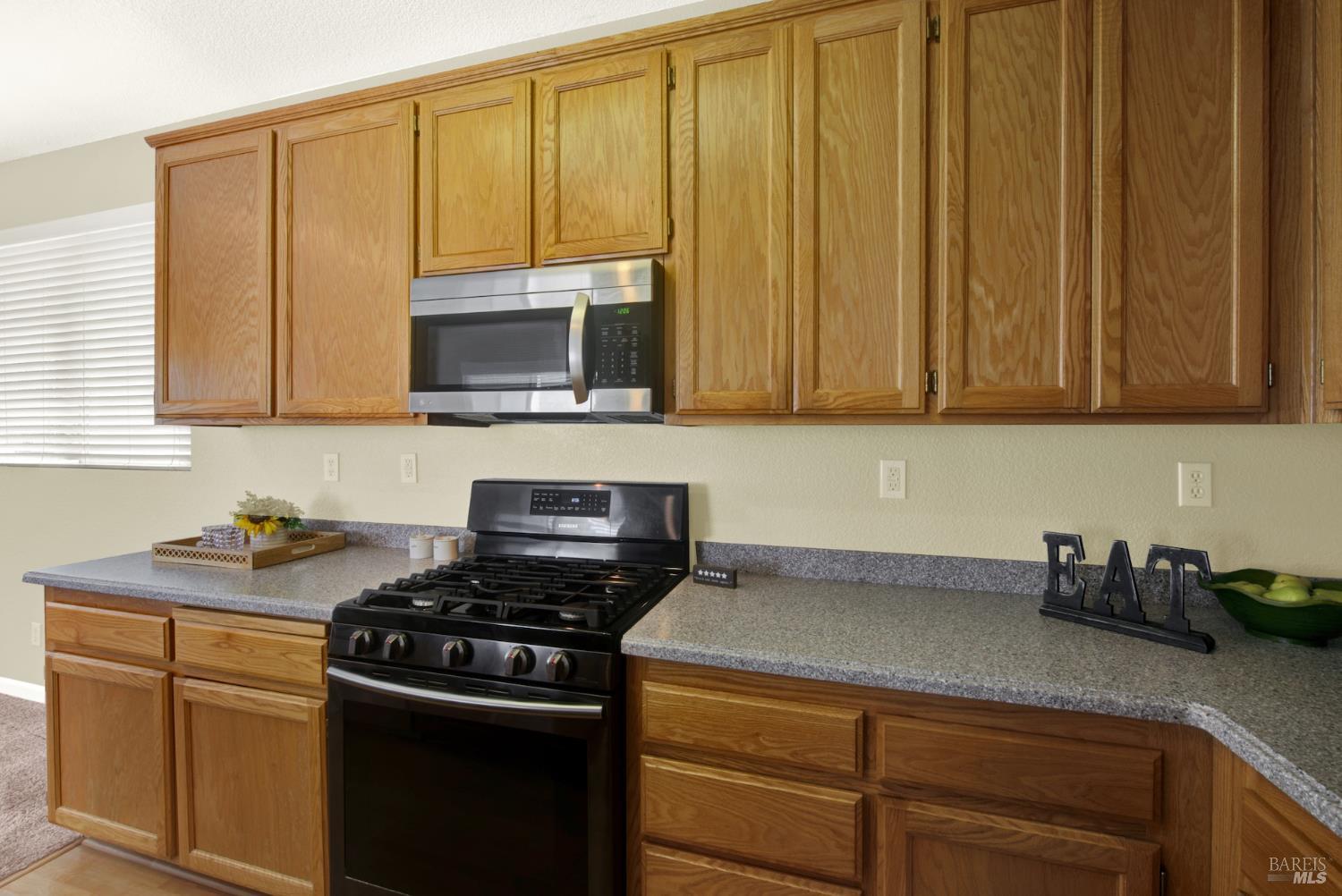 1882 Hummingbird Drive Fairfield CA 94534