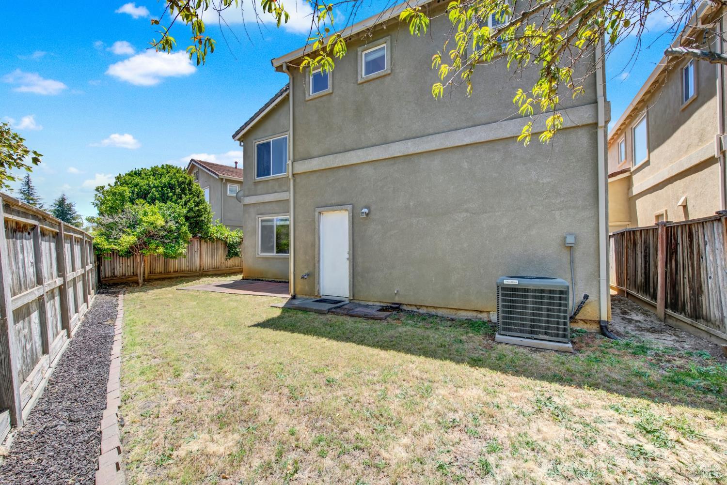 1882 Hummingbird Drive Fairfield CA 94534