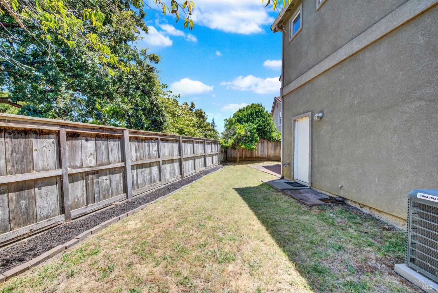 1882 Hummingbird Drive Fairfield CA 94534