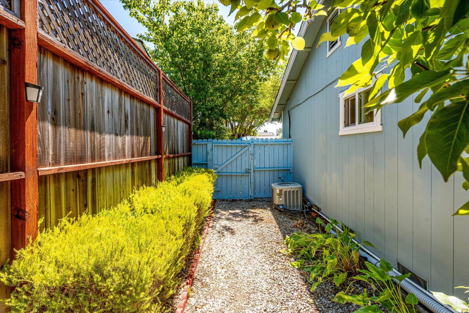 19295 Junipero Serra Drive Sonoma CA 95476