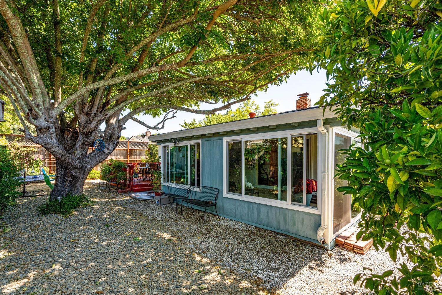 19295 Junipero Serra Drive Sonoma CA 95476