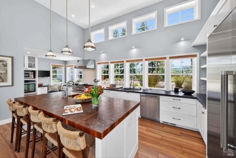 6323 West Dry Creek Road Healdsburg CA 95448
