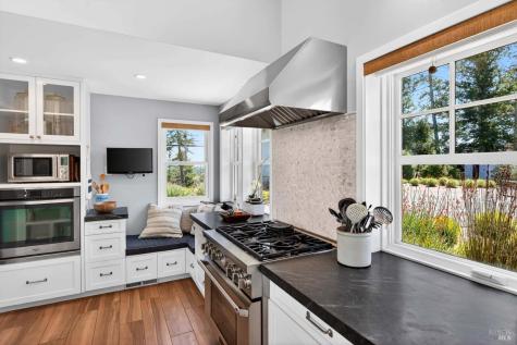 6323 West Dry Creek Road Healdsburg CA 95448