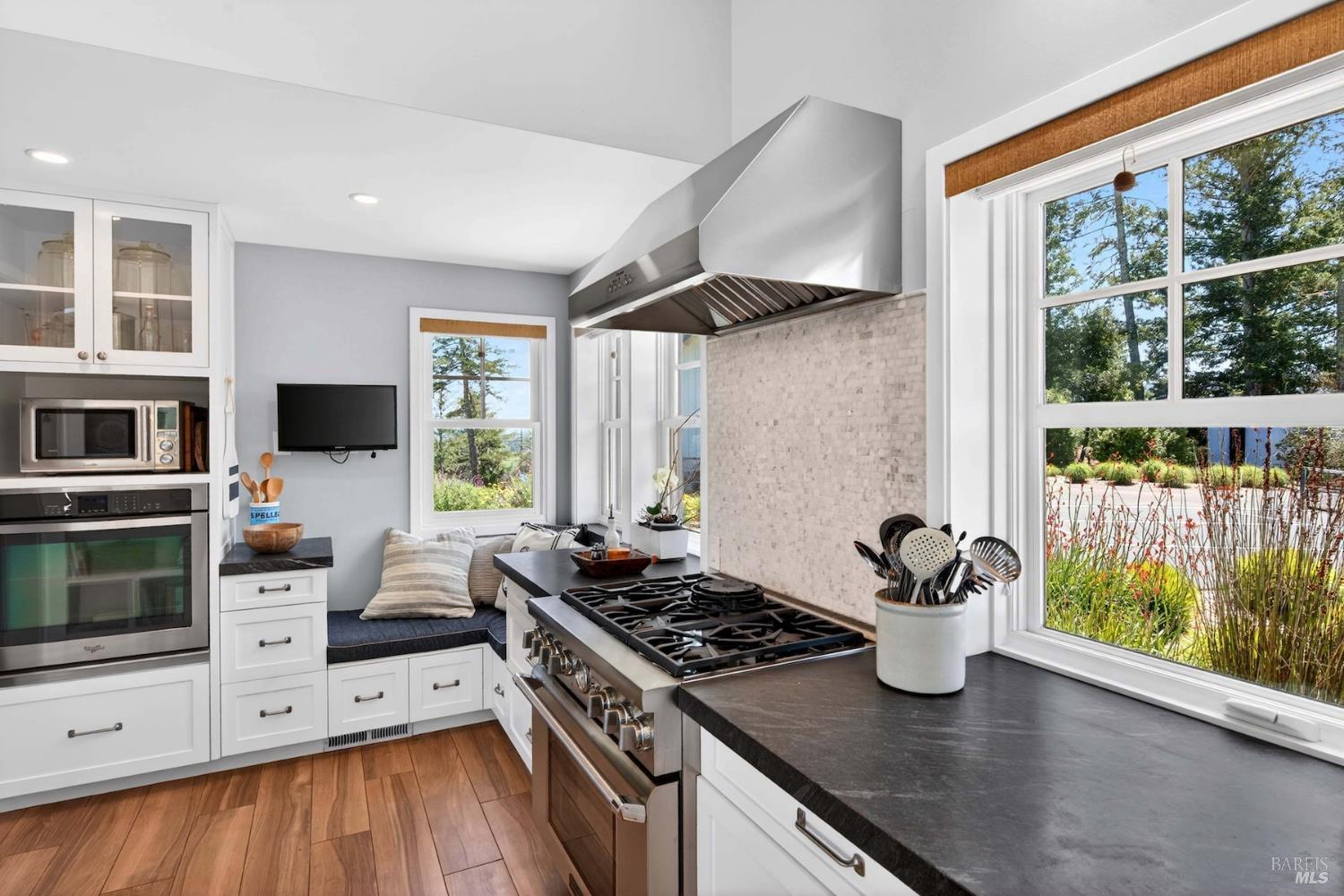 6323 West Dry Creek Road Healdsburg CA 95448