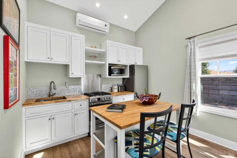 6323 West Dry Creek Road Healdsburg CA 95448