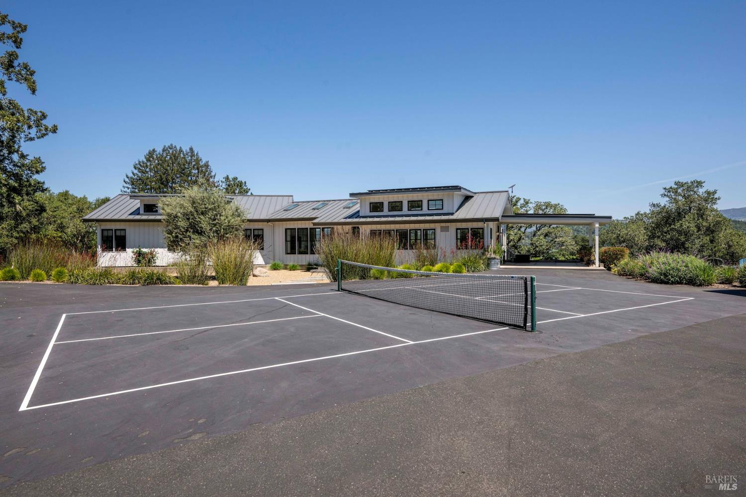 6323 West Dry Creek Road Healdsburg CA 95448