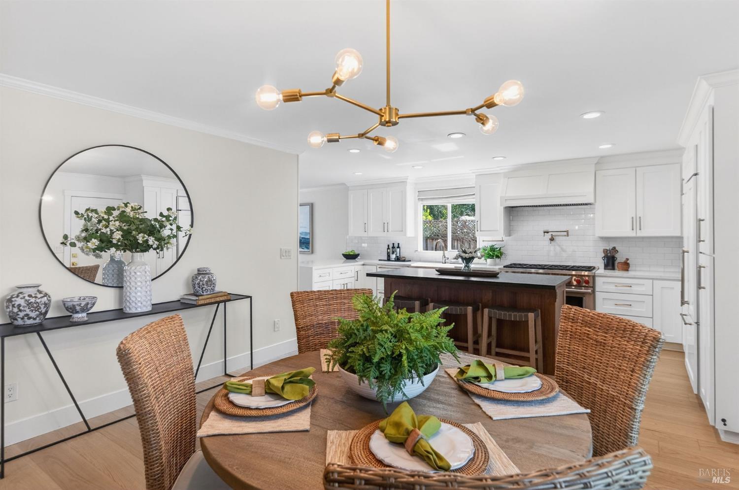 2543 Pinot Way St. Helena CA 94574