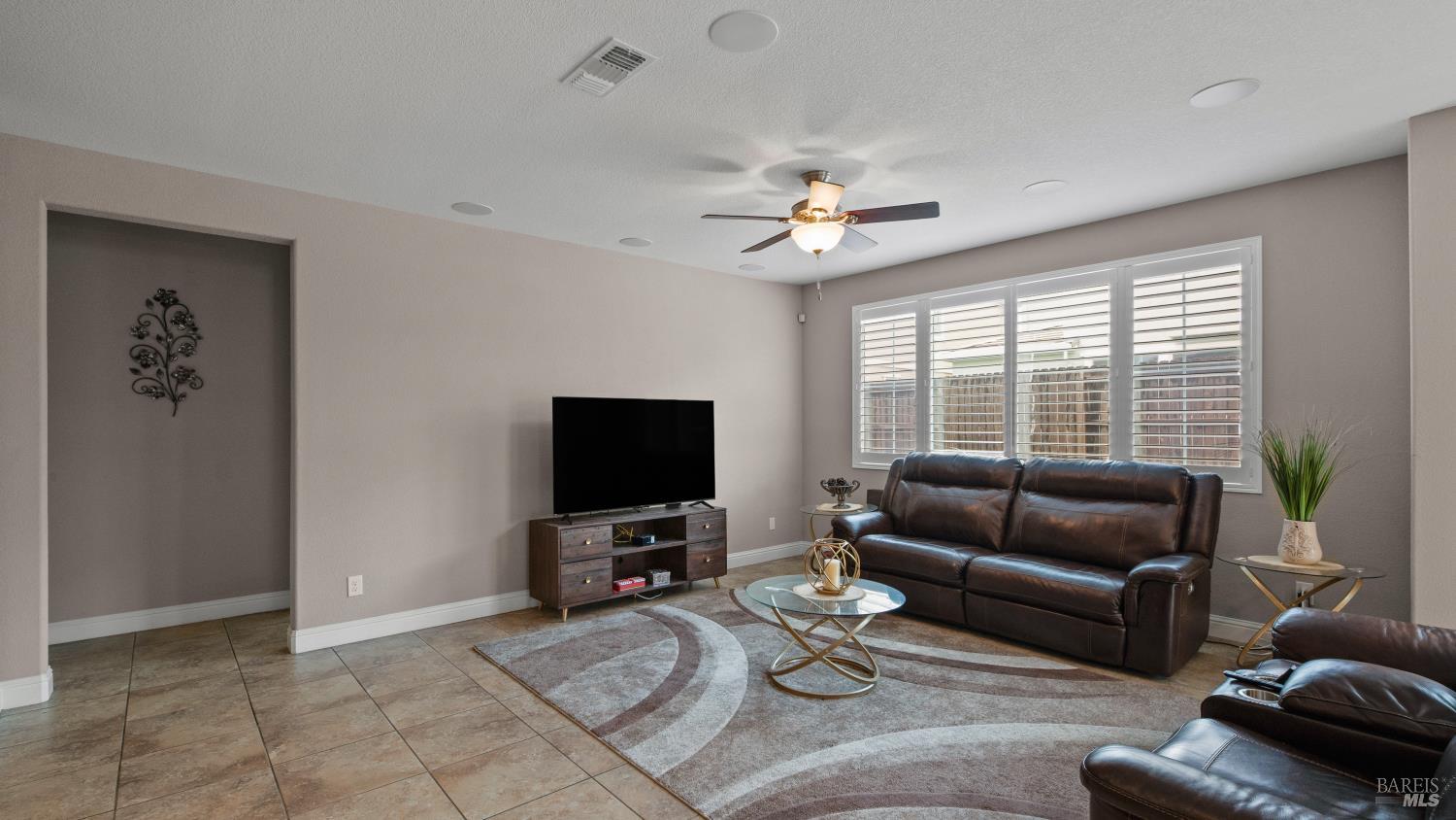 130 Clematis Street Vacaville CA 95687