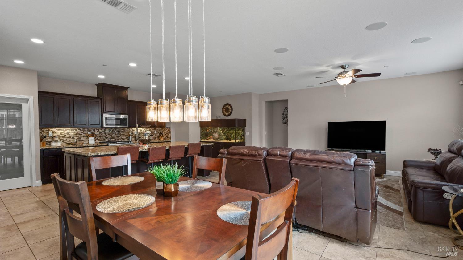 130 Clematis Street Vacaville CA 95687