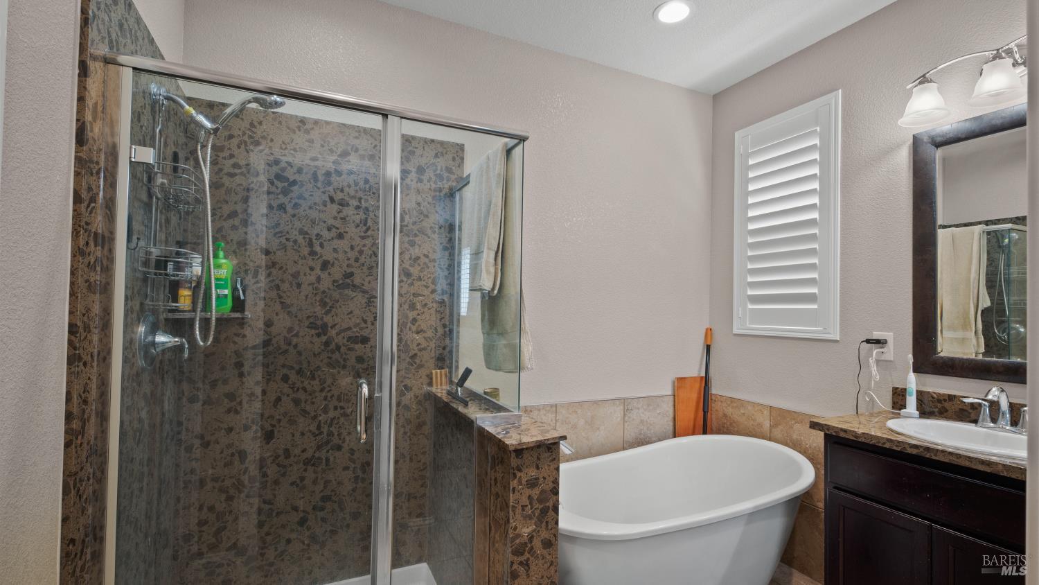 130 Clematis Street Vacaville CA 95687