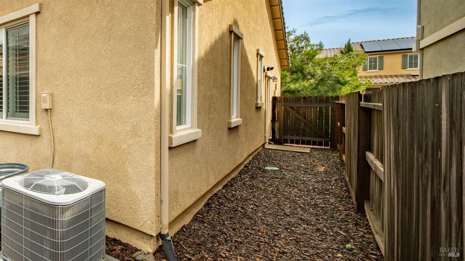 130 Clematis Street Vacaville CA 95687