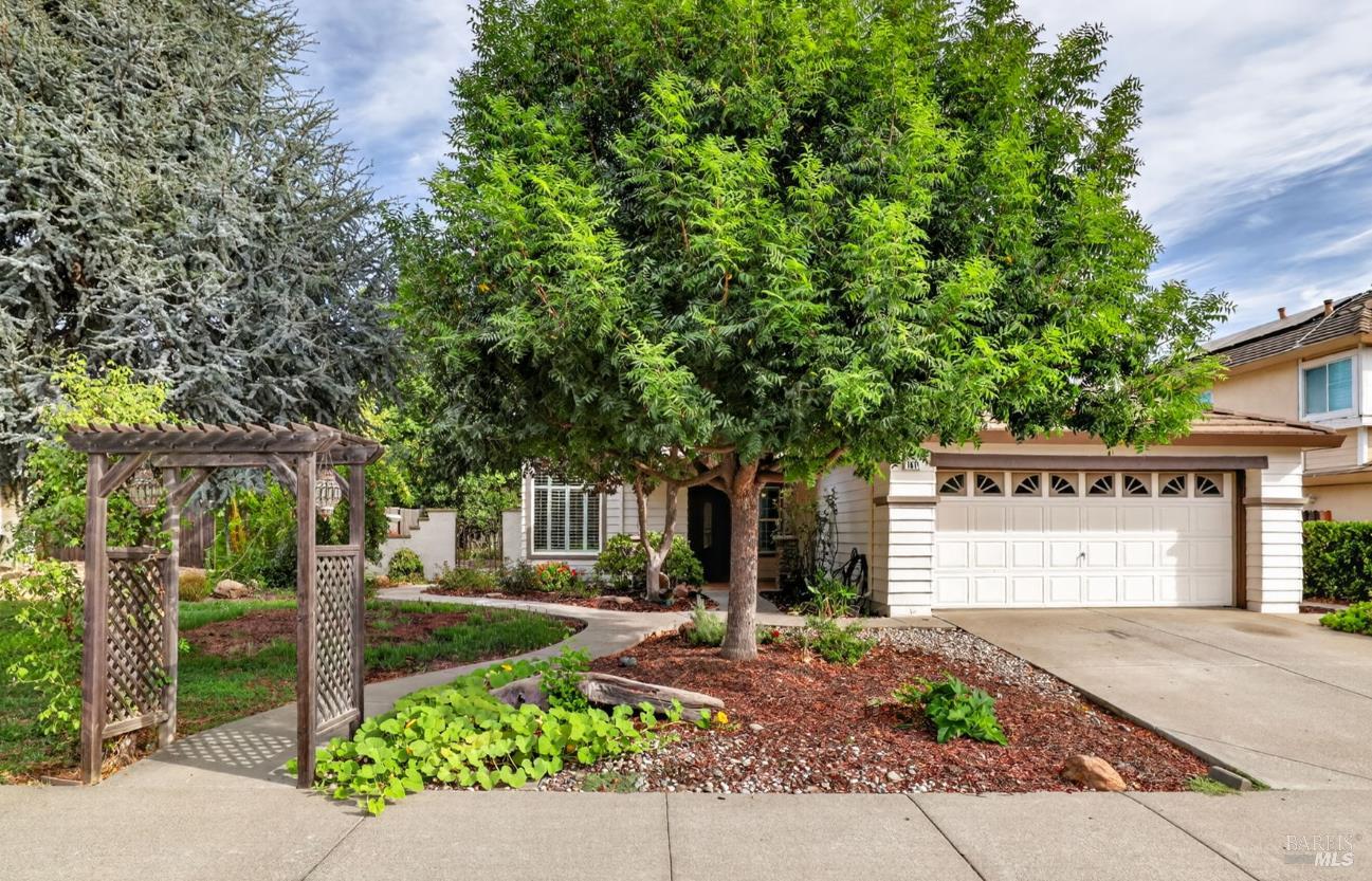 1610 W H Street Dixon CA 95620