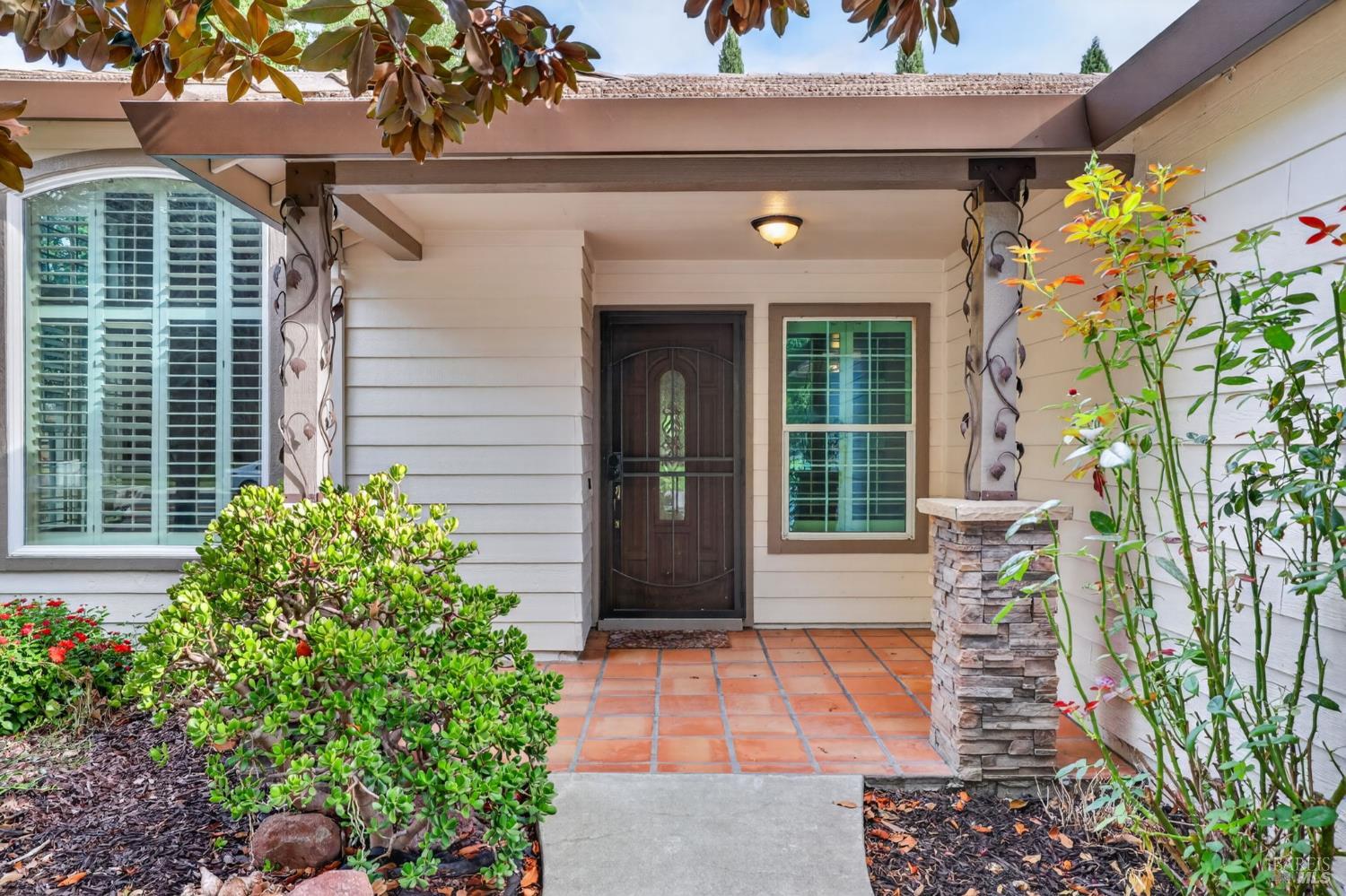 1610 W H Street Dixon CA 95620