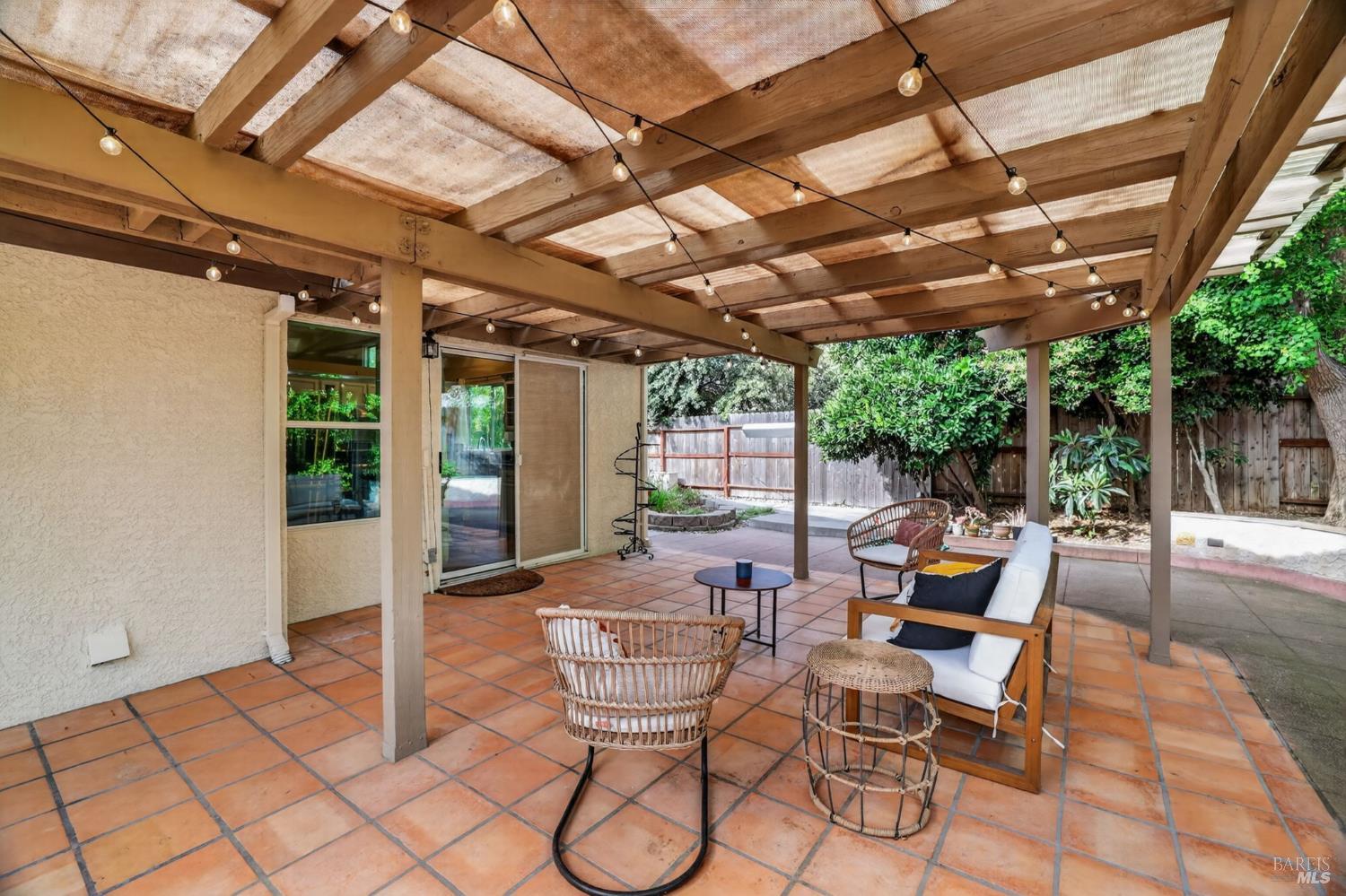 1610 W H Street Dixon CA 95620
