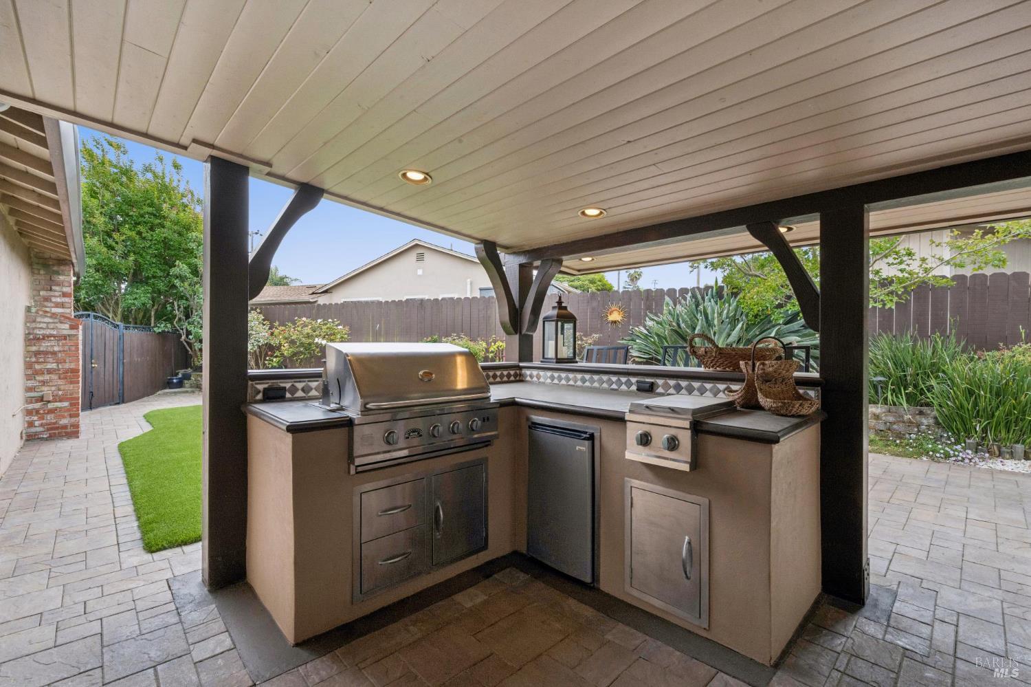 2335 Shawn Drive San Pablo CA 94806