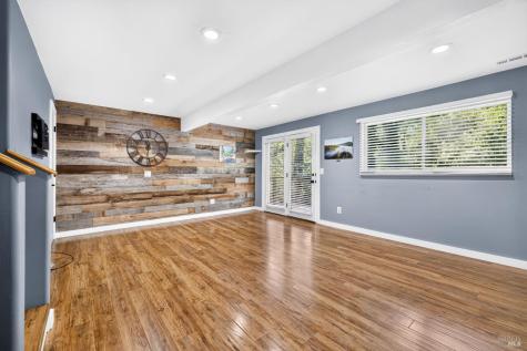 212 Farrell Drive Forestville CA 95436