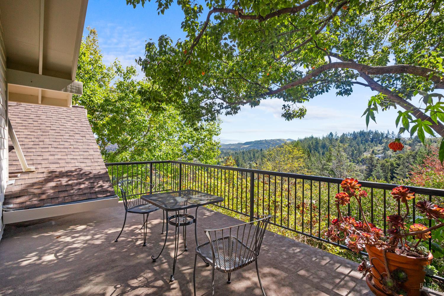 1424 Quail Court Santa Rosa CA 95404