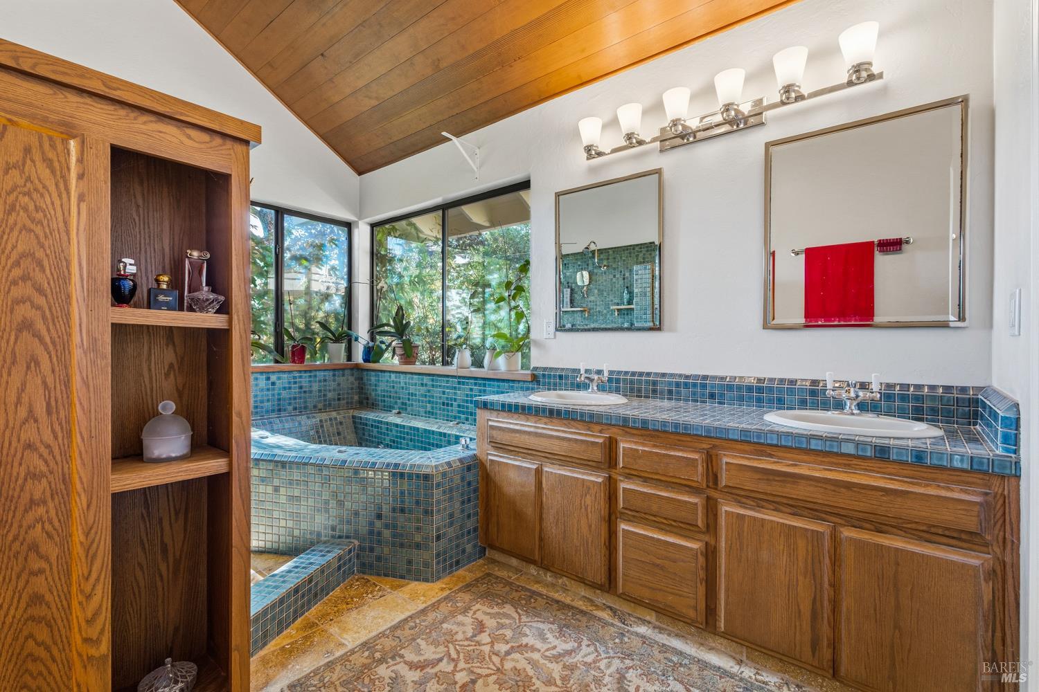 1424 Quail Court Santa Rosa CA 95404